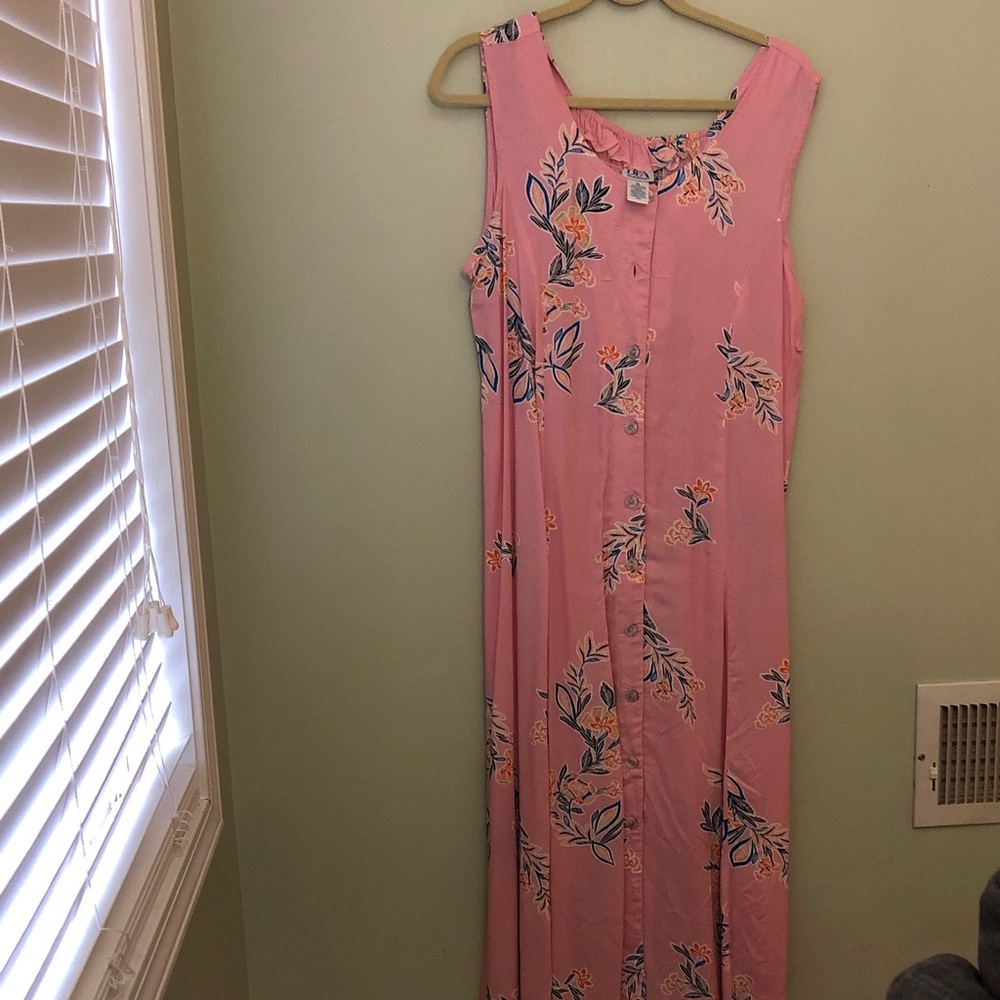 Chic Pink Floral Maxi Dress